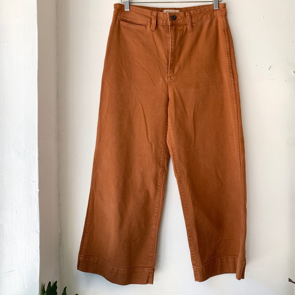 Madewell size 29 wide leg crop denim pants.